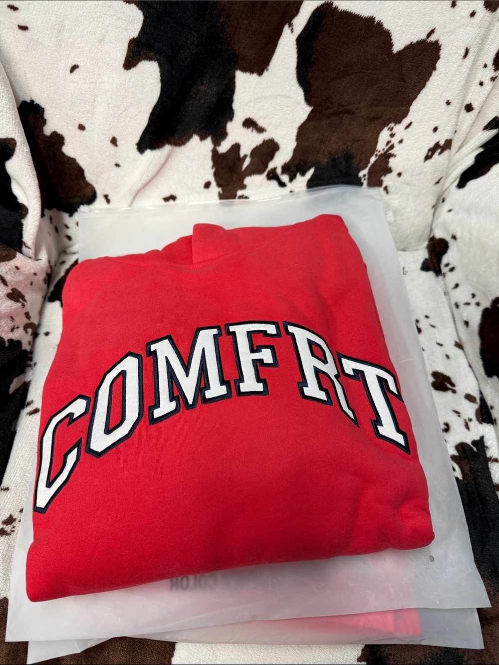 Comfort Graphic Sweatshirt & pants - Red